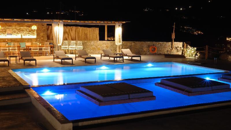 Myconian Crown Hotel