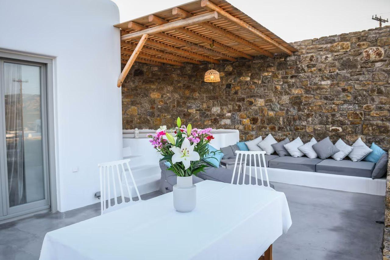 Hotel Myconian Crown
