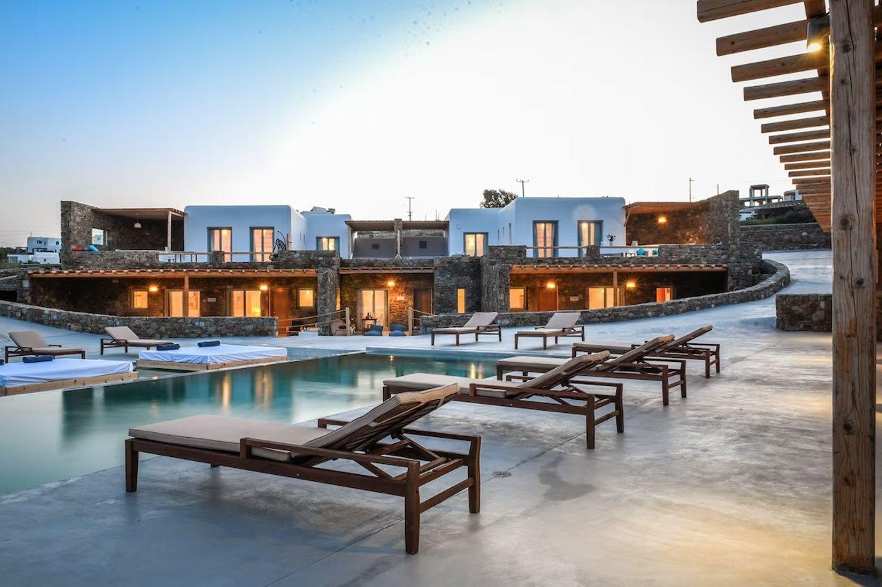 Myconian Crown Hotel 4*