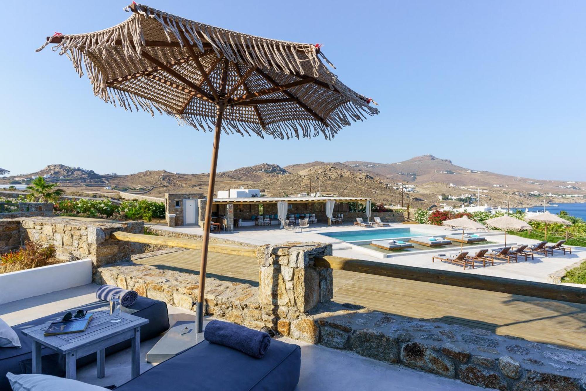 Myconian Crown 4* Kalafatis